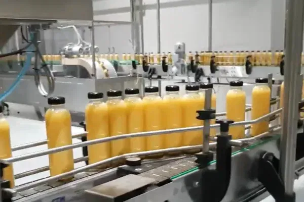 Commercial hot fill juice production line with glass bottles